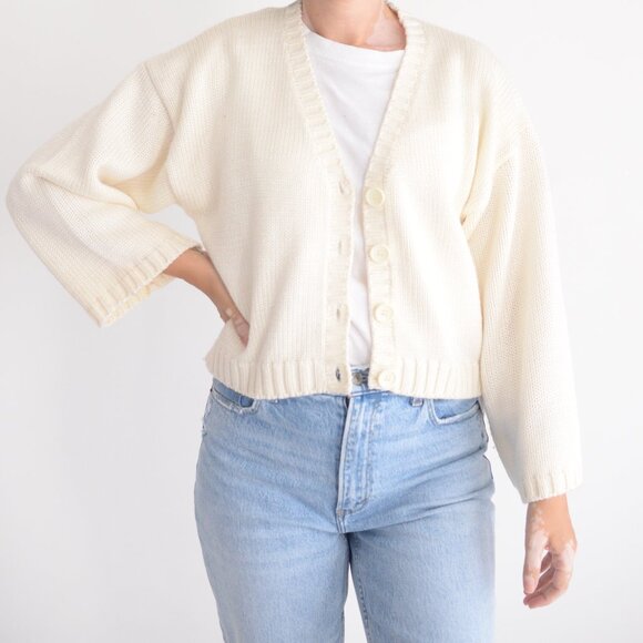 Vintage Lee Wright Cream 16% Wool Knit Button Cropped Cardigan Sweater M - Picture 1 of 10